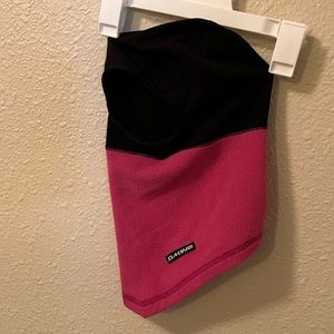 Dakine kids Balaclava OneSize but probably more for a 5yo too small for my 10yo